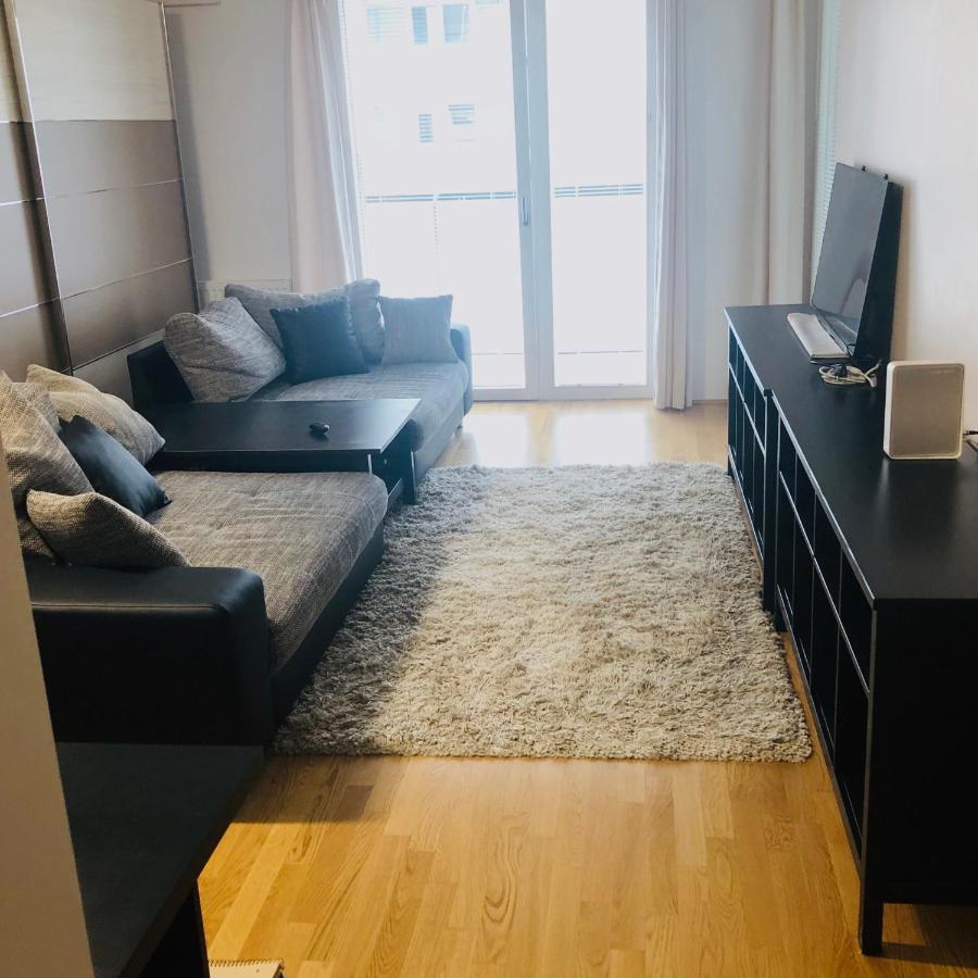 Amazing Austria Center Apartment Near Uno City Відень Екстер'єр фото